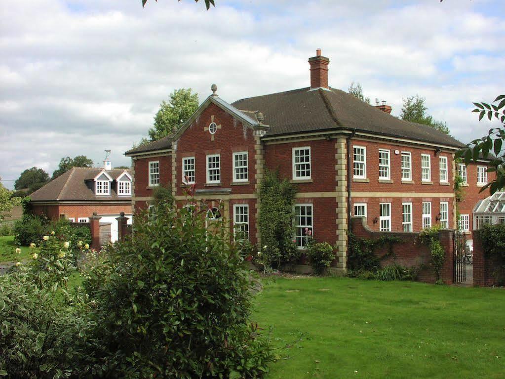 Austons Down Farm B&B Claverdon Buitenkant foto